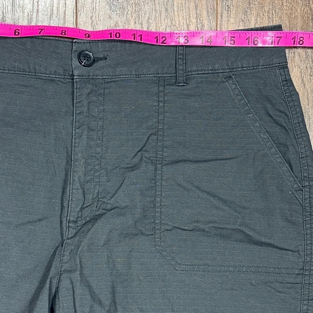 Eddie Bauer‎ Women's Ripstop Casual Short